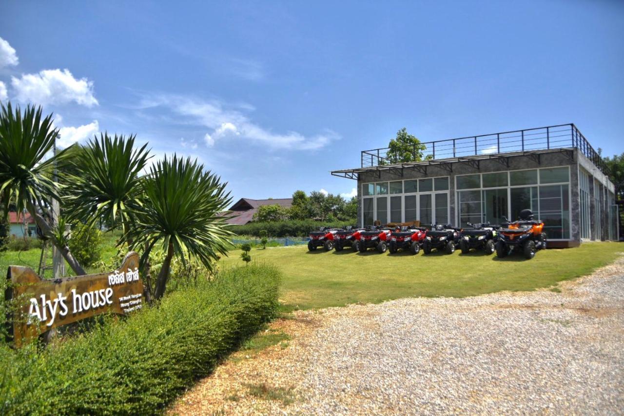 Aly'S House Bed & Breakfast Ban Phlu Thong Exterior photo